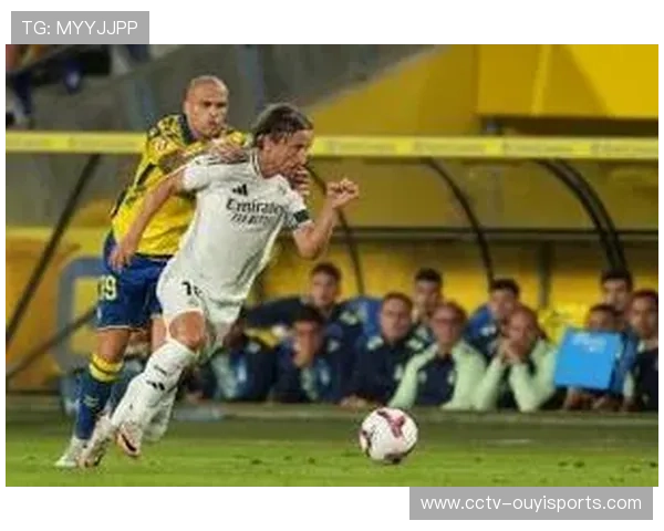 皇马为维尼修斯标价1亿欧元，视其为引进哈兰德或维蒂尼亚资金源